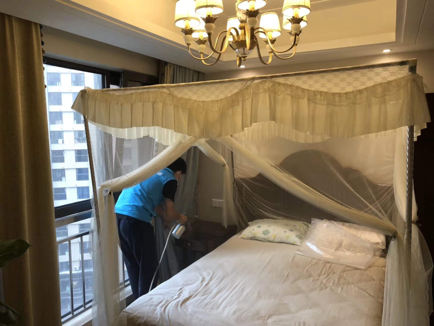 武漢市嘉凈鴻環(huán)?？萍加邢薰? style=