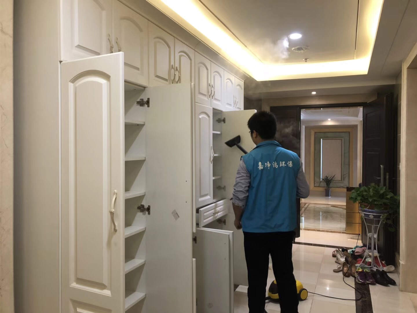 武漢市嘉凈鴻環(huán)?？萍加邢薰? style=