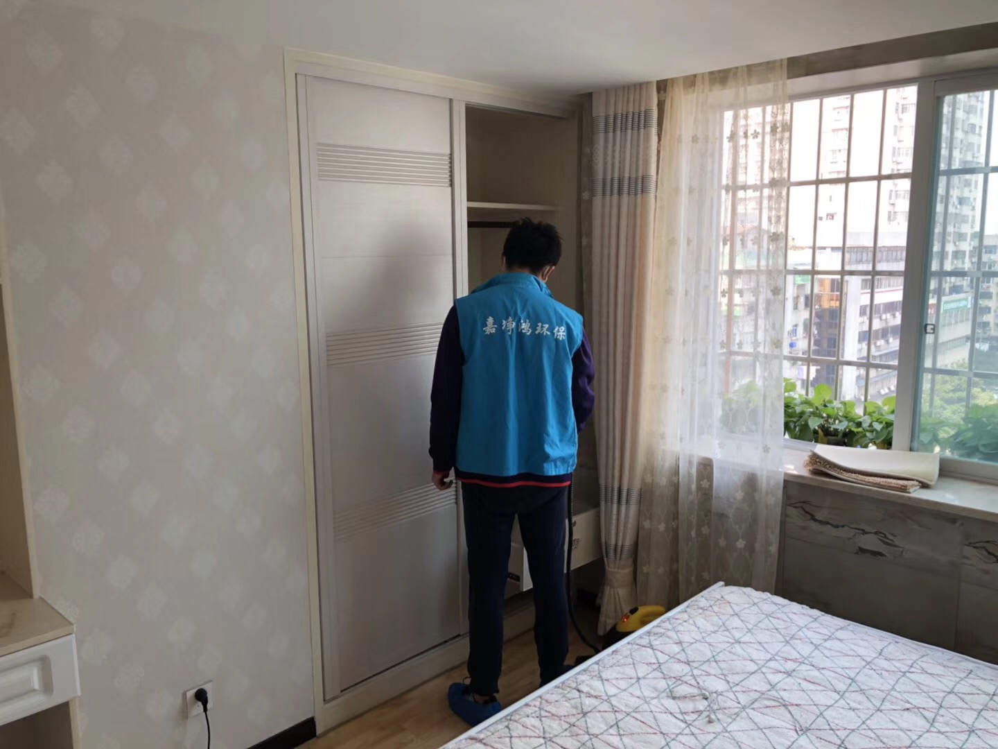 武漢市嘉凈鴻環(huán)?？萍加邢薰? style=