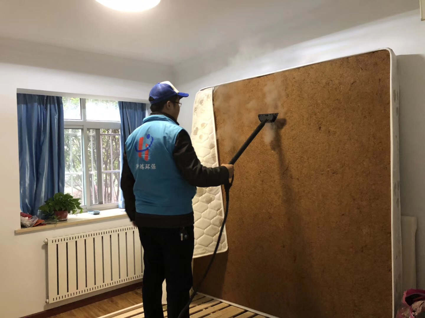 武漢市嘉凈鴻環(huán)?？萍加邢薰? style=