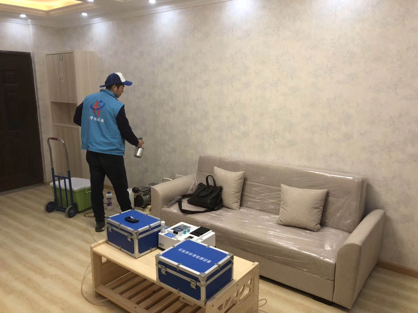 武漢市嘉凈鴻環(huán)?？萍加邢薰? style=