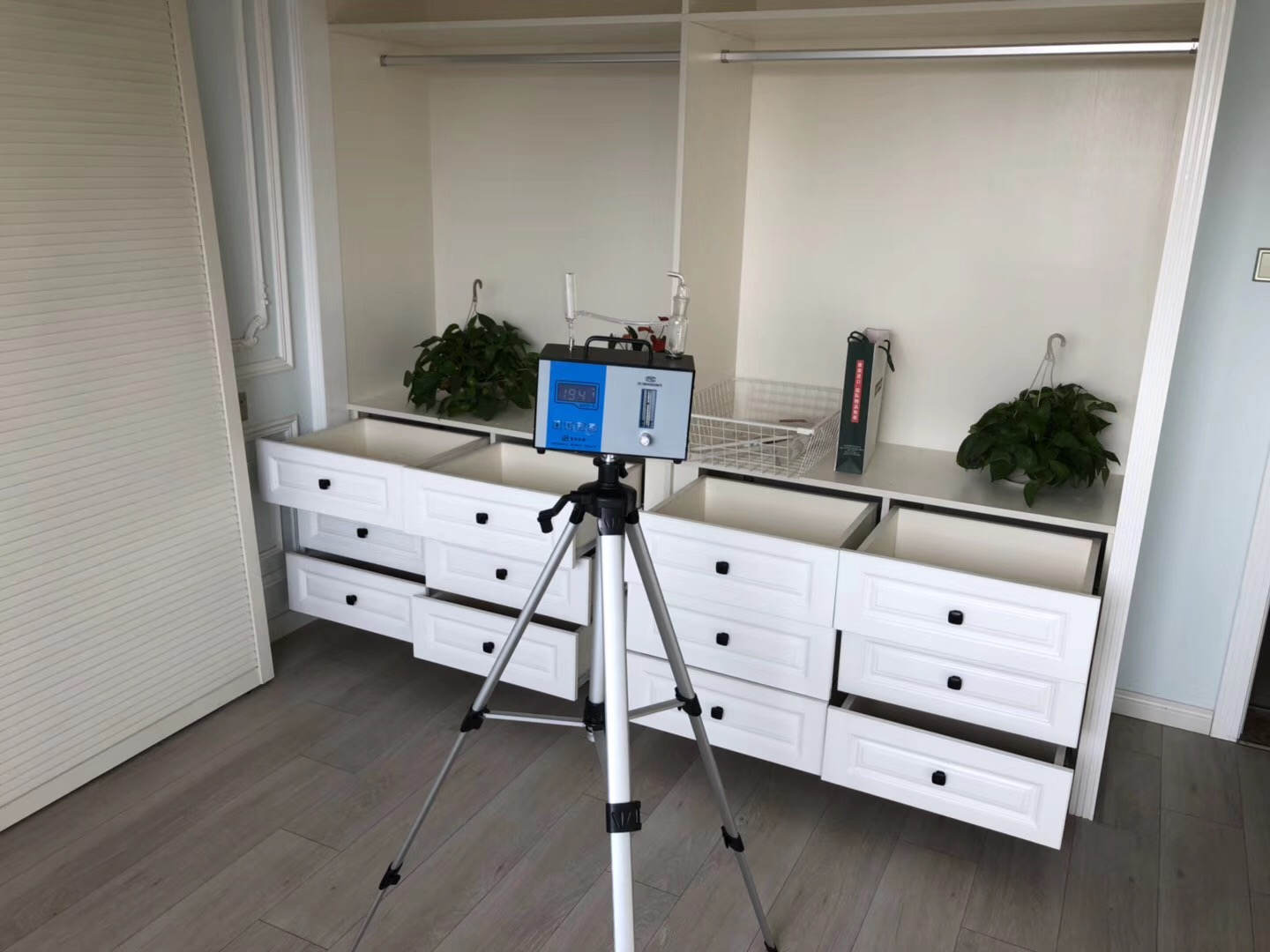 武漢市嘉凈鴻環(huán)?？萍加邢薰? style=