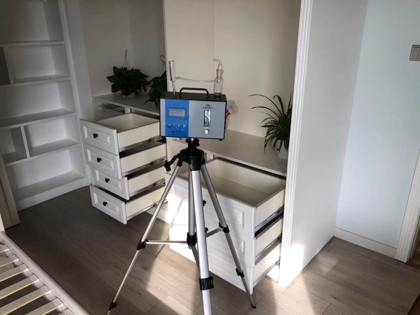 武漢市嘉凈鴻環(huán)?？萍加邢薰? style=