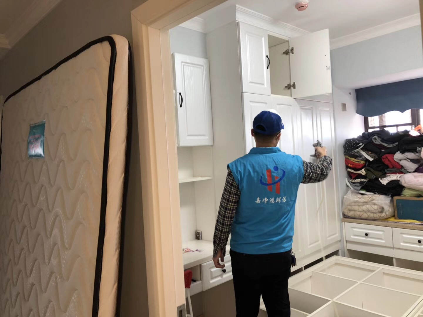 武漢市嘉凈鴻環(huán)?？萍加邢薰? style=