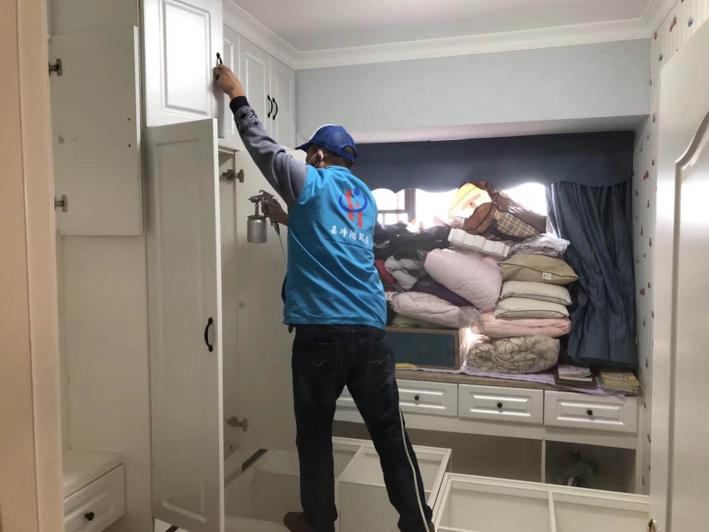 武漢市嘉凈鴻環(huán)?？萍加邢薰? style=