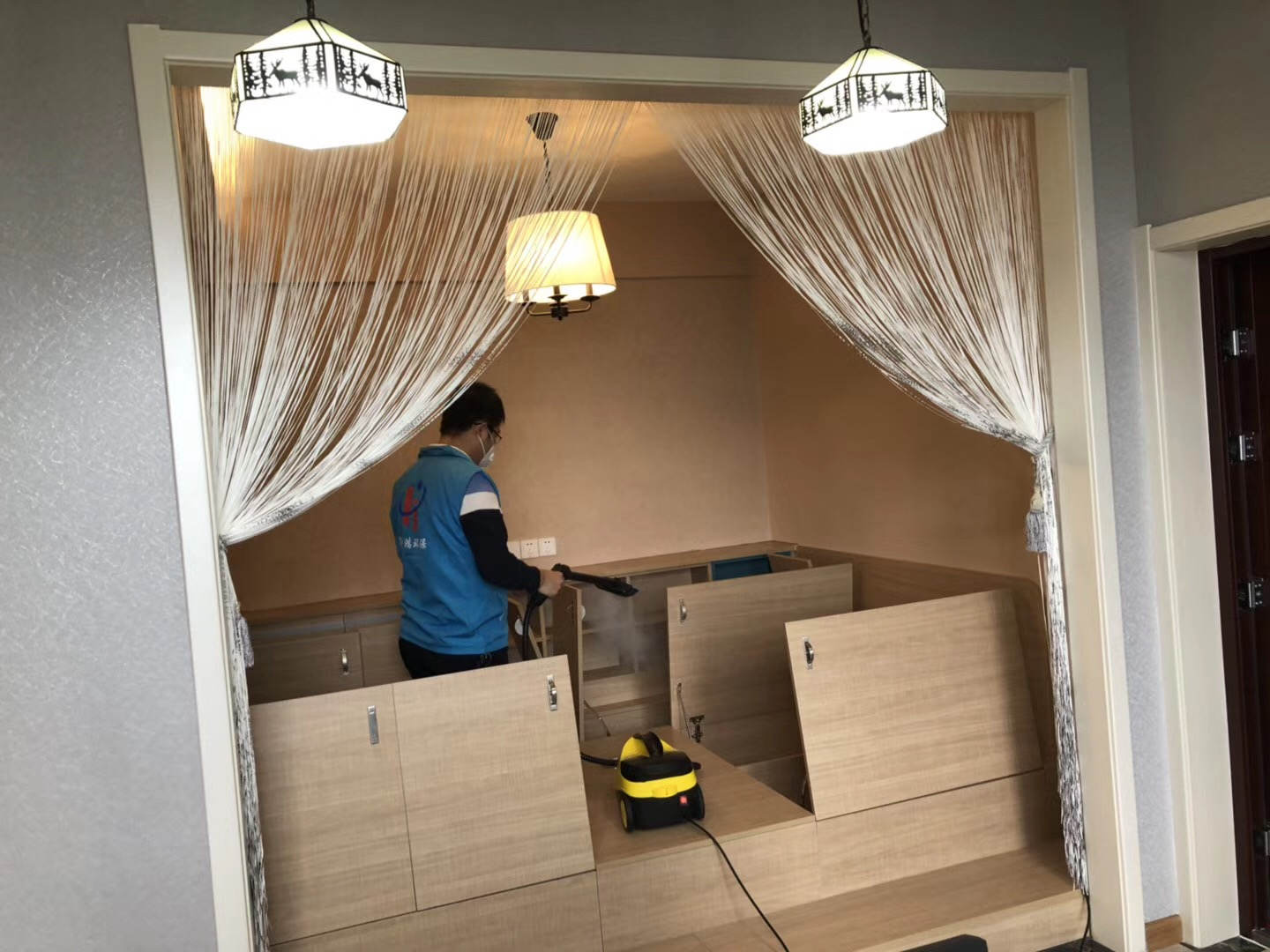 武漢市嘉凈鴻環(huán)?？萍加邢薰? style=