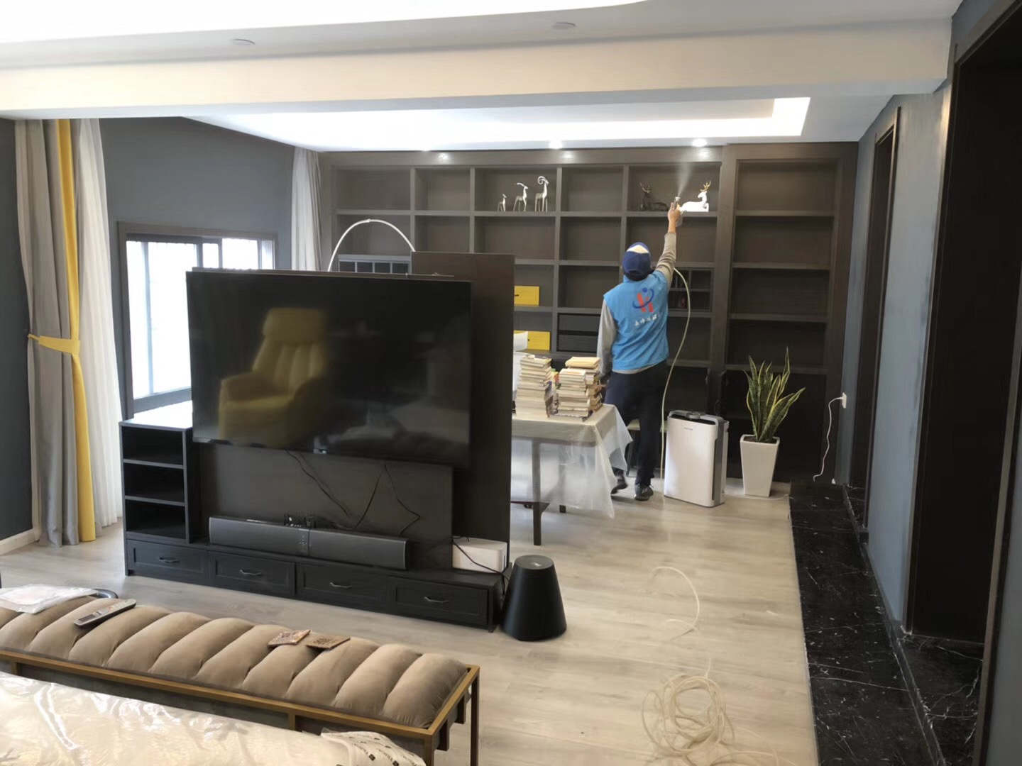 武漢市嘉凈鴻環(huán)?？萍加邢薰? style=