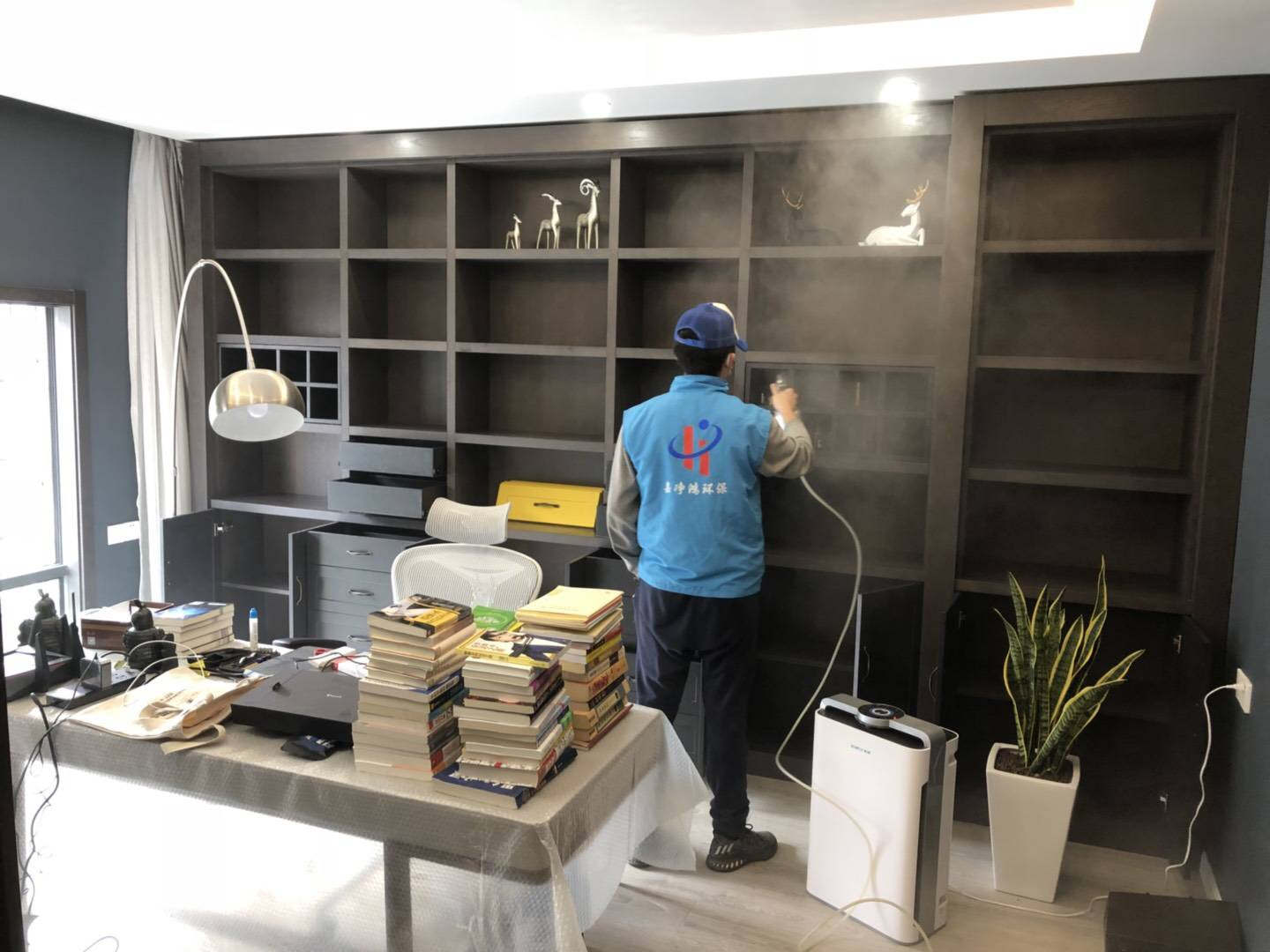 武漢市嘉凈鴻環(huán)?？萍加邢薰? style=