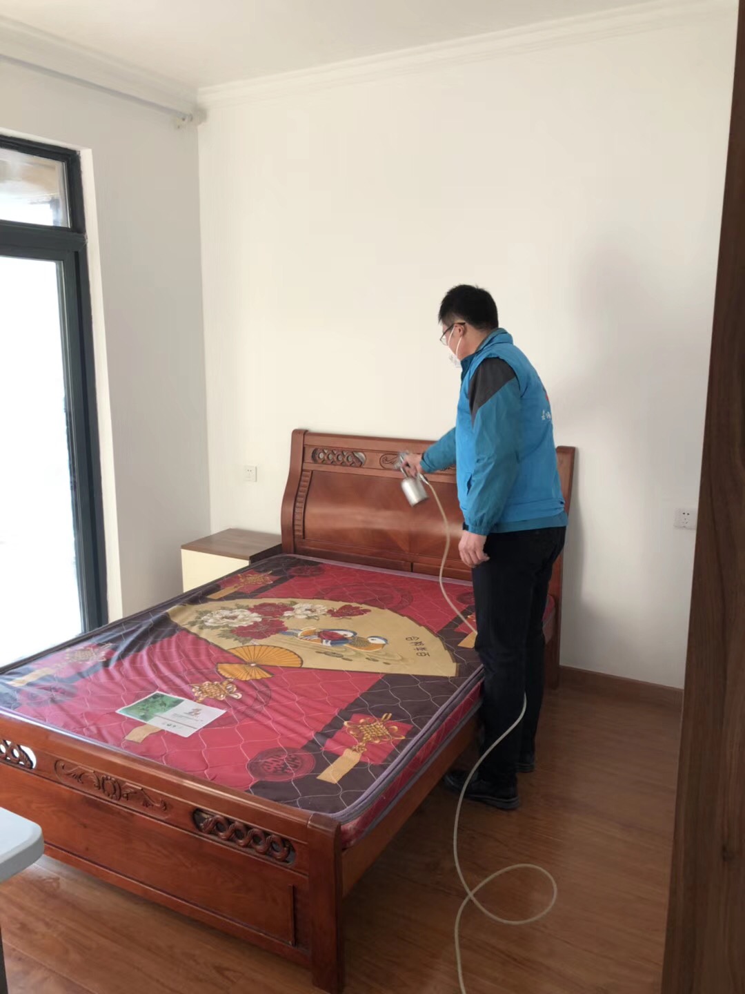 武漢市嘉凈鴻環(huán)?？萍加邢薰? style=