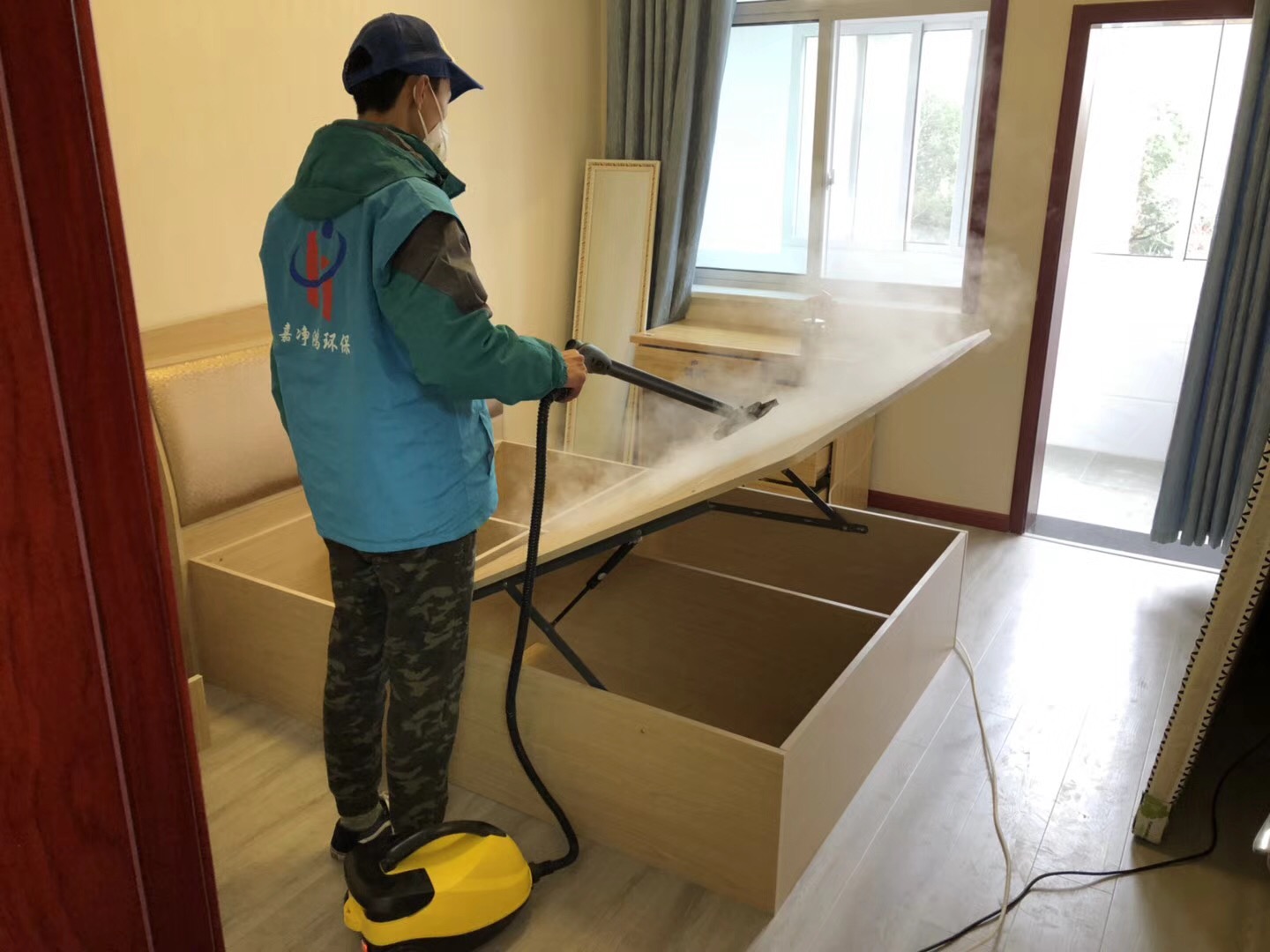 武漢市嘉凈鴻環(huán)?？萍加邢薰? style=