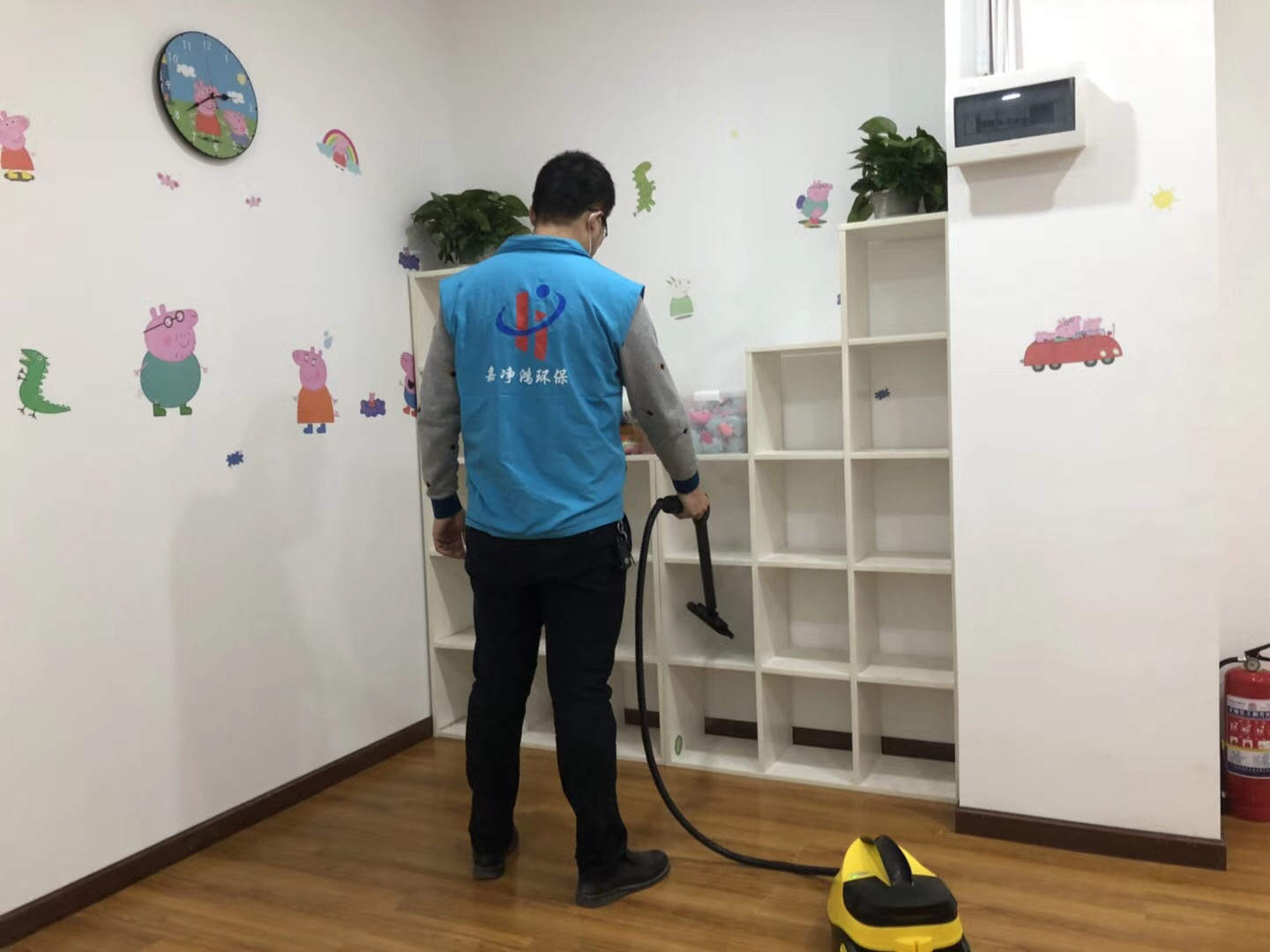 武漢市嘉凈鴻環(huán)?？萍加邢薰? style=