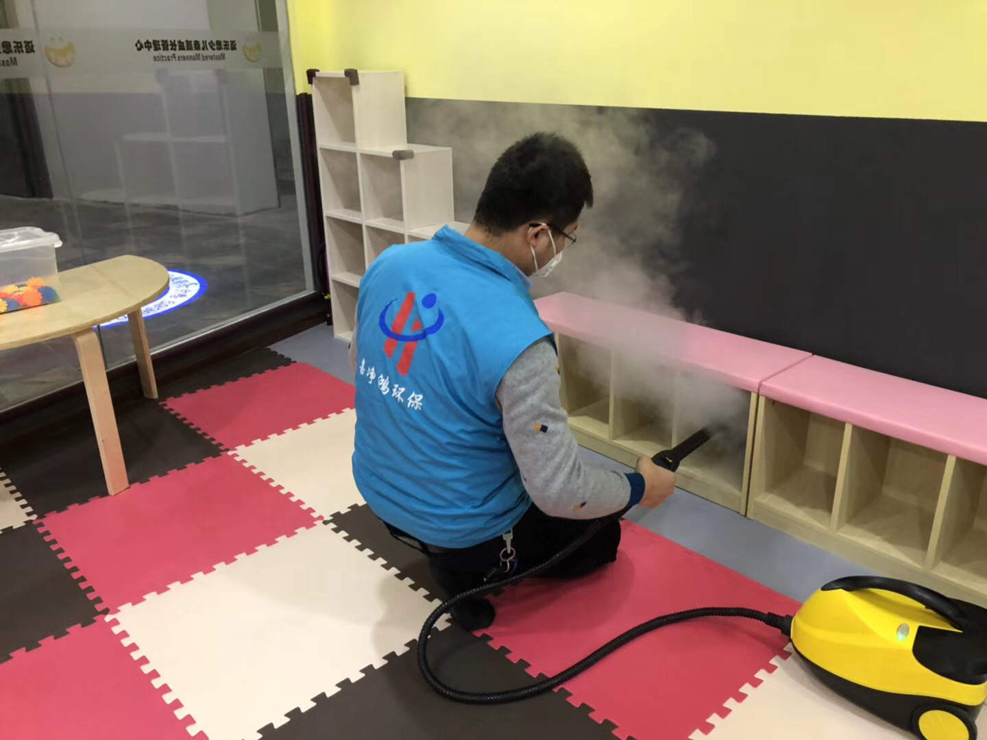 武漢市嘉凈鴻環(huán)?？萍加邢薰? style=