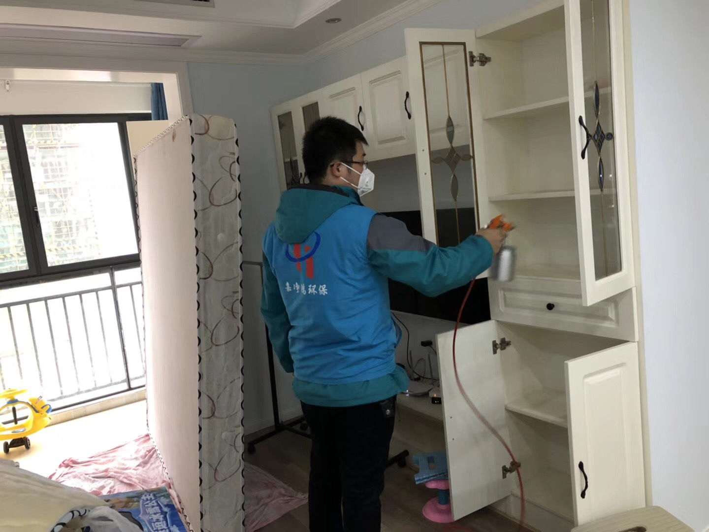 武漢市嘉凈鴻環(huán)?？萍加邢薰? style=