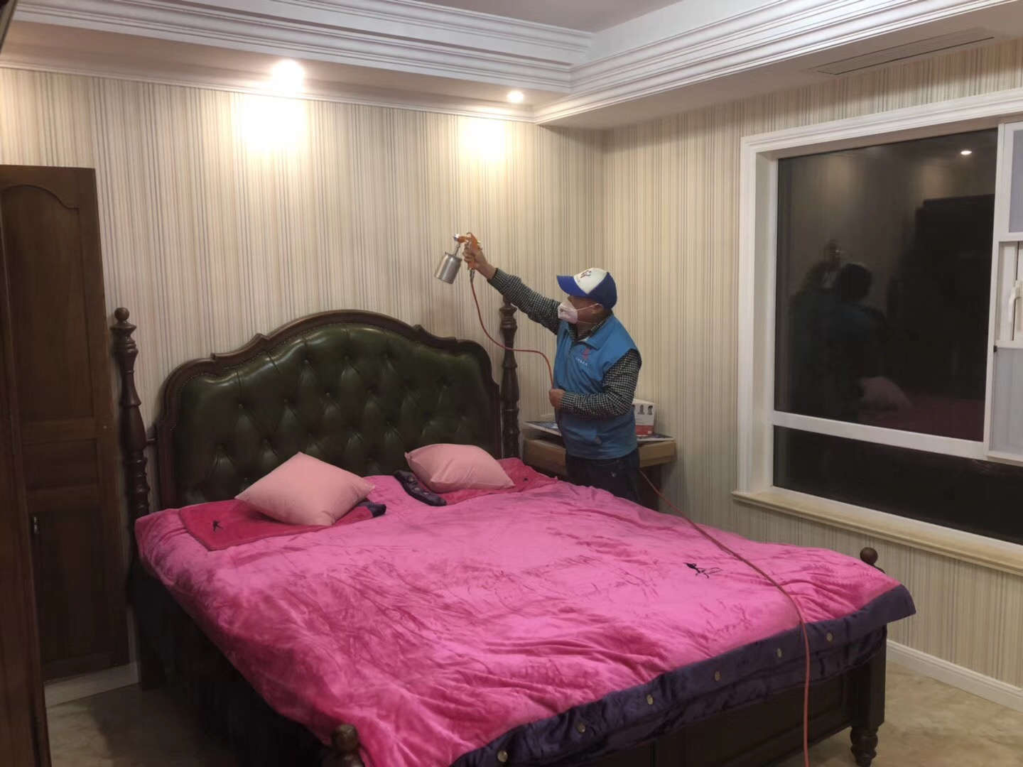 武漢市嘉凈鴻環(huán)?？萍加邢薰? style=