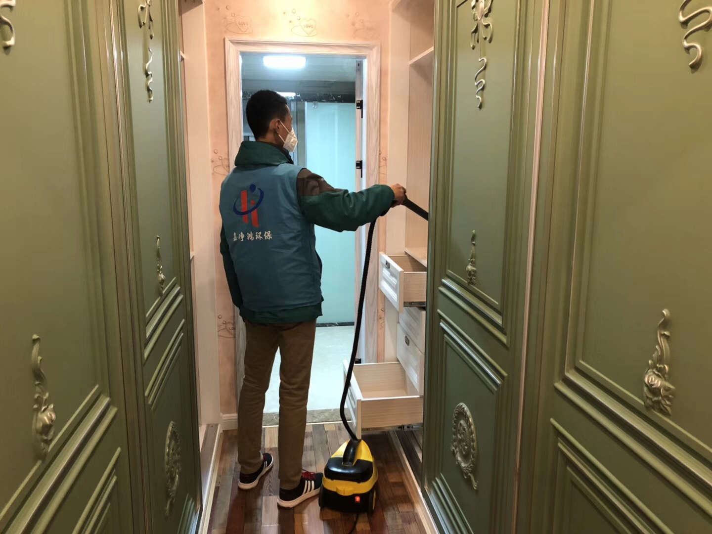 武漢市嘉凈鴻環(huán)?？萍加邢薰? style=