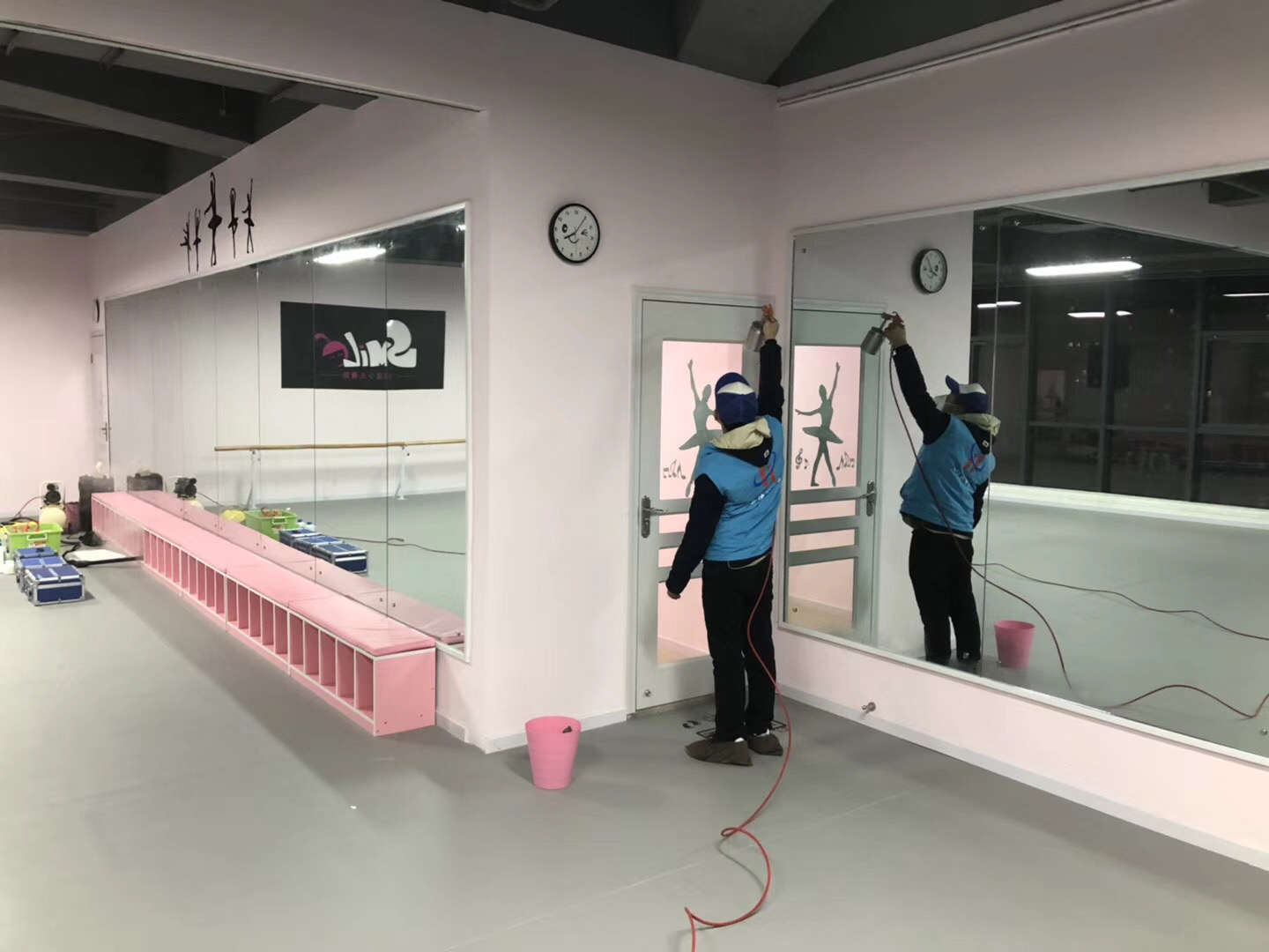 武漢市嘉凈鴻環(huán)?？萍加邢薰? style=