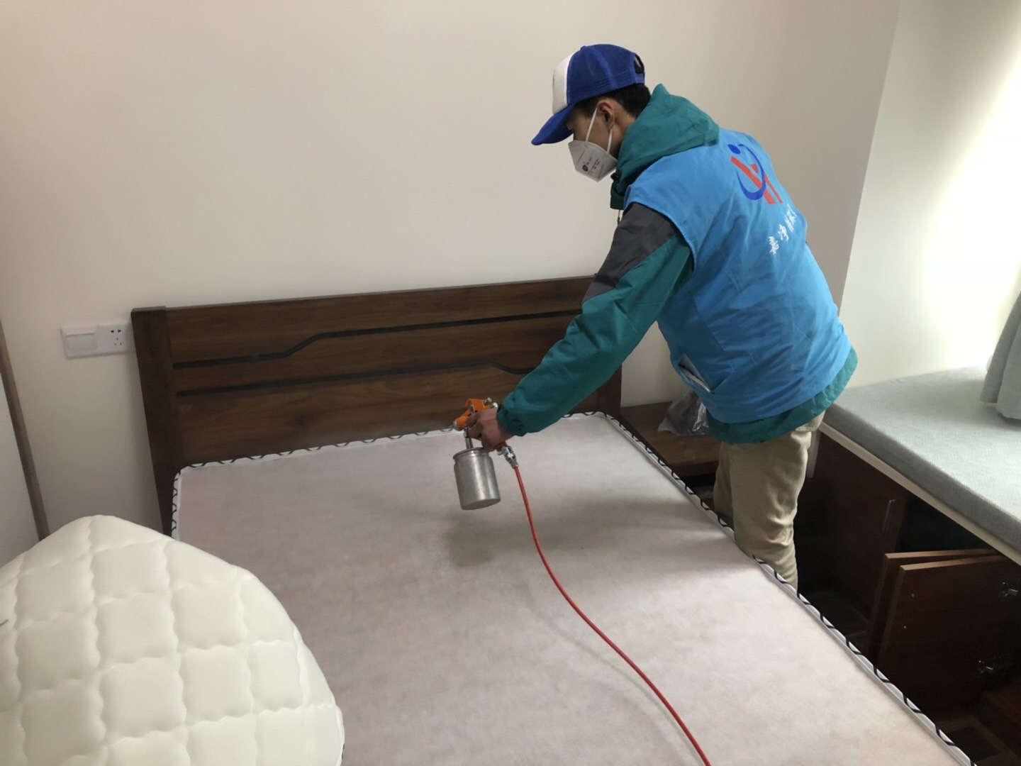 武漢市嘉凈鴻環(huán)?？萍加邢薰? style=