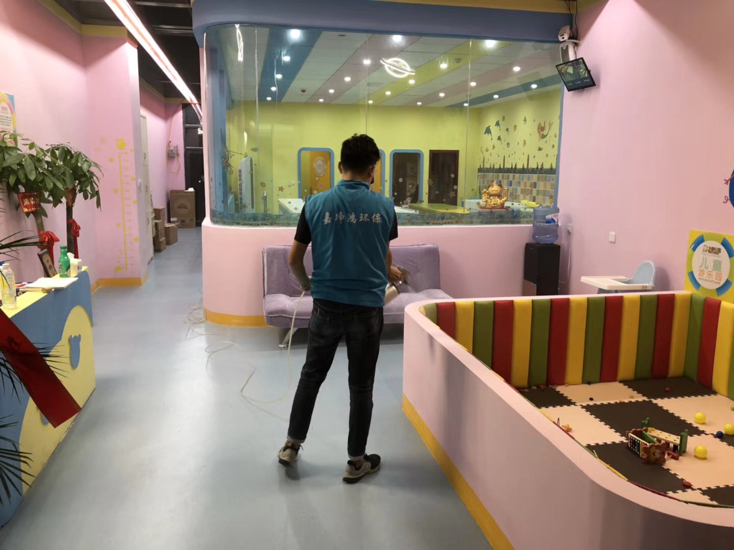 武漢市嘉凈鴻環(huán)?？萍加邢薰? style=