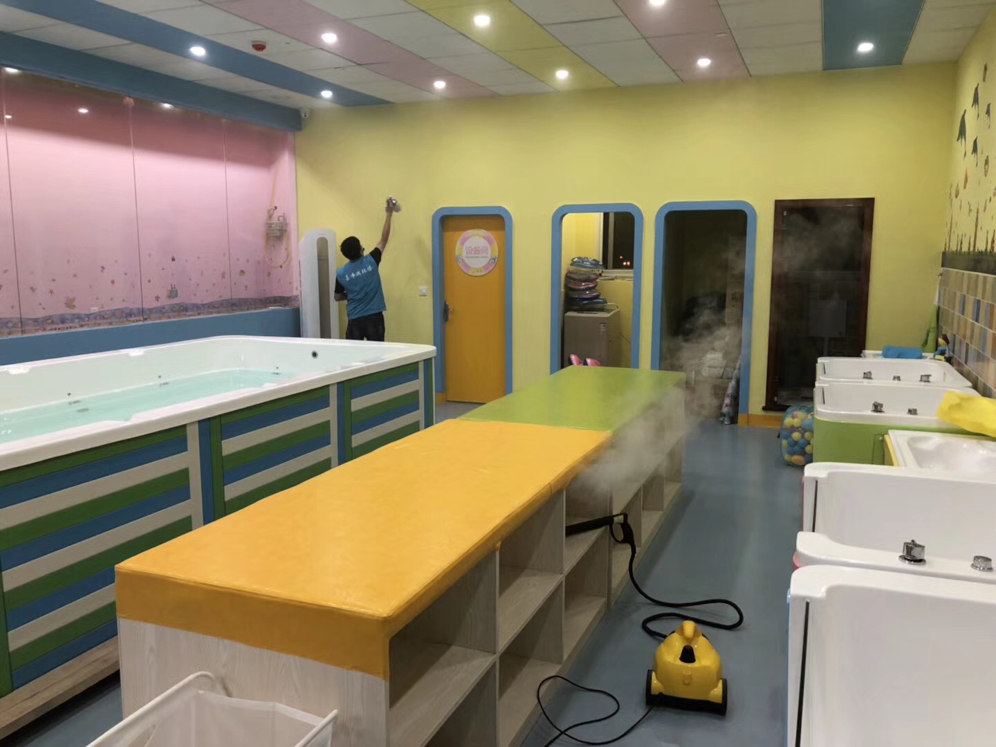 武漢市嘉凈鴻環(huán)?？萍加邢薰? style=