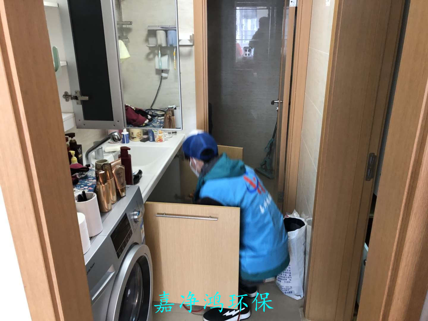 武漢市嘉凈鴻環(huán)?？萍加邢薰? style=