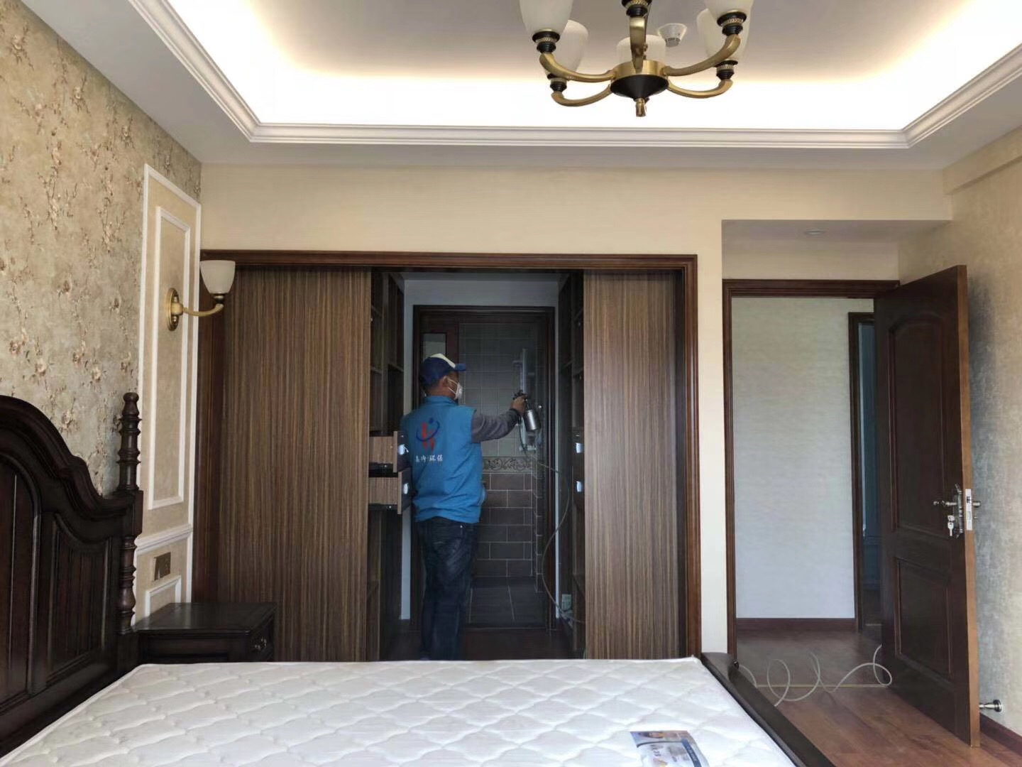 武漢市嘉凈鴻環(huán)?？萍加邢薰? style=