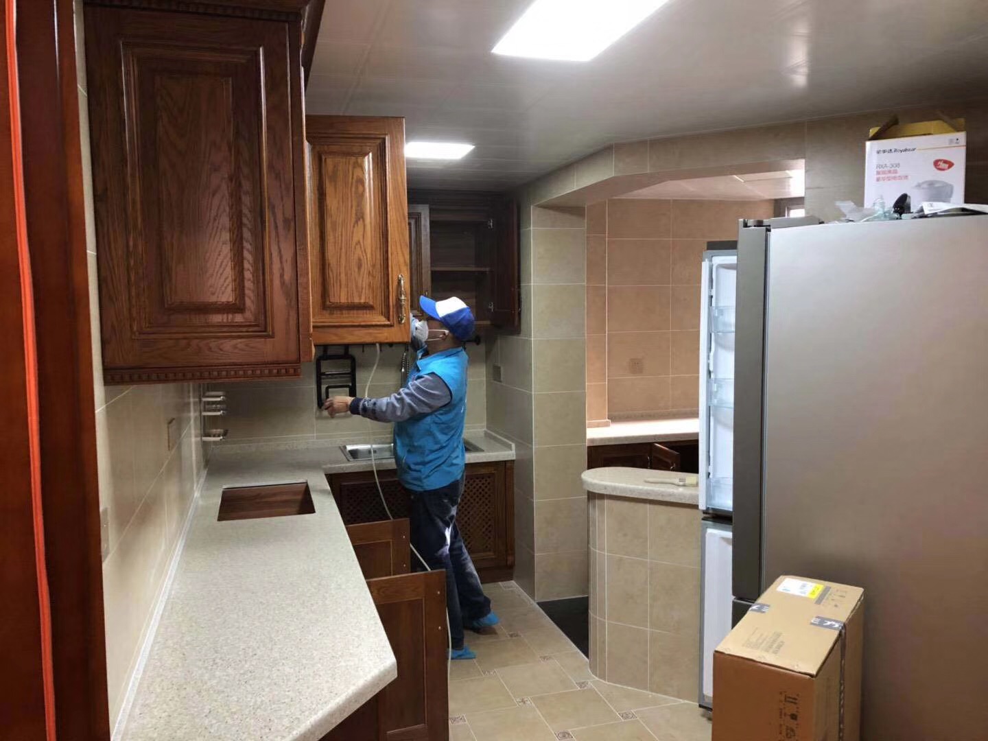 武漢市嘉凈鴻環(huán)?？萍加邢薰? style=