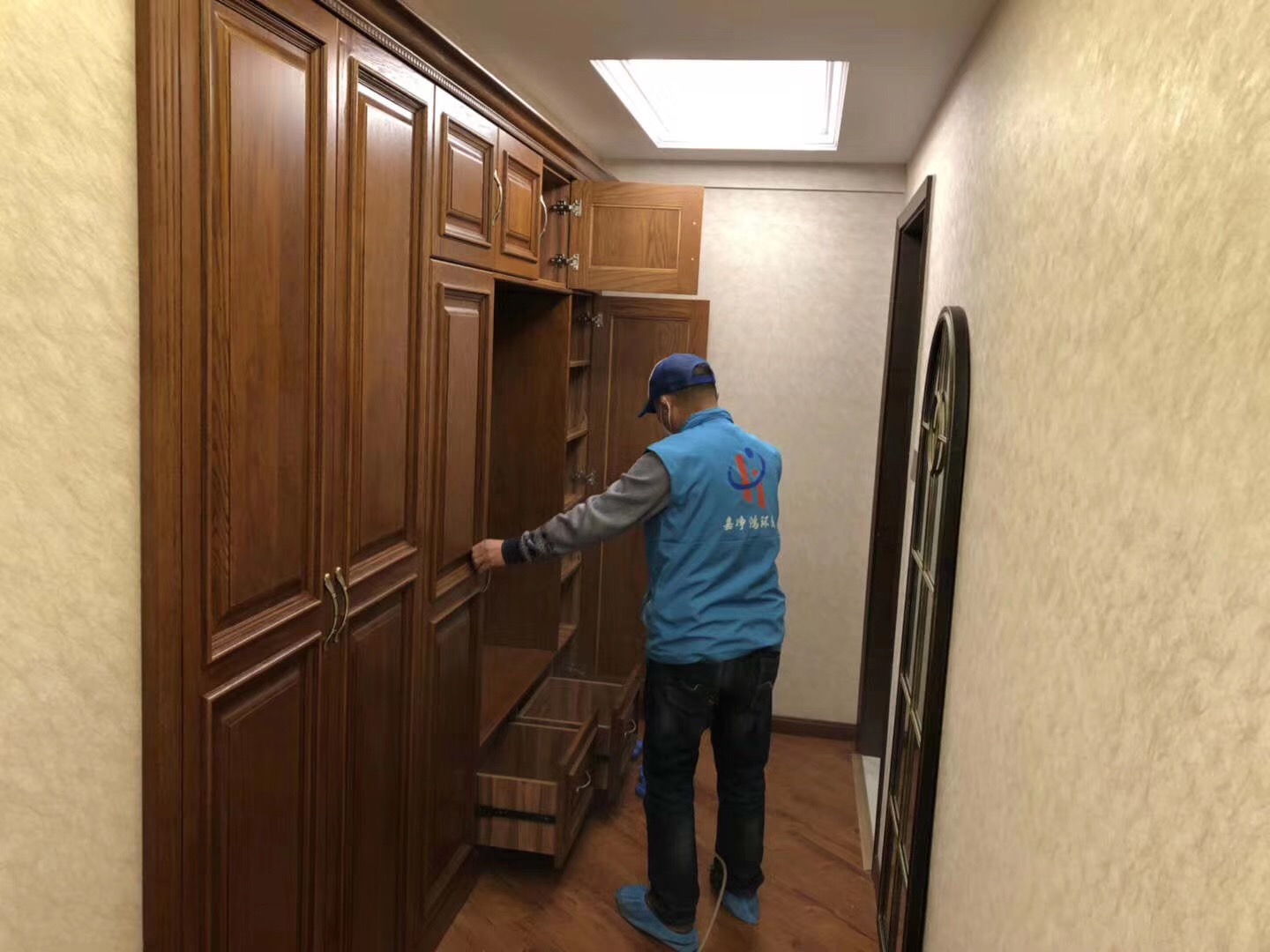 武漢市嘉凈鴻環(huán)?？萍加邢薰? style=