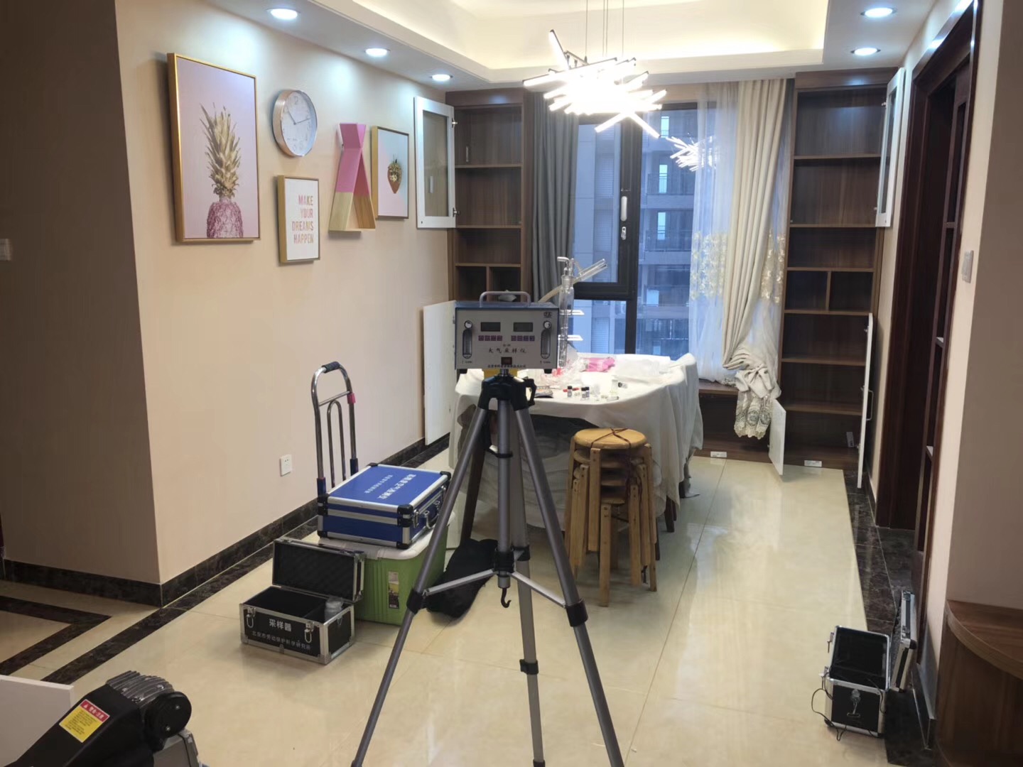 武漢市嘉凈鴻環(huán)?？萍加邢薰? style=